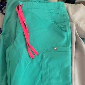 Figs Women’s Teal Yola Scrub Pants with Pink Drawstring